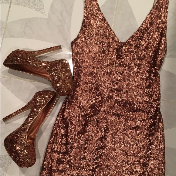 bebe Dresses & Skirts - Rose Gold Dress